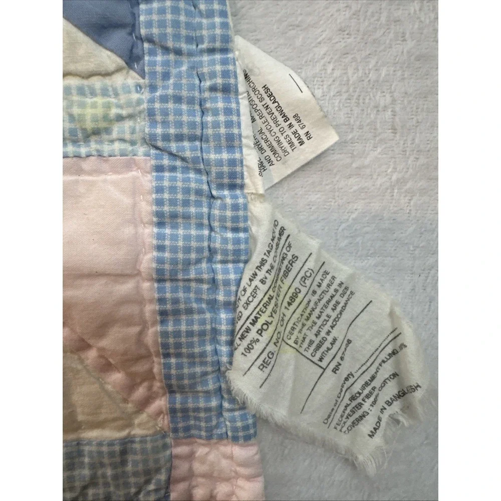 Vintage Baby Crib Quilt Appliqued A B‎ C Animals Machine Stitched 42